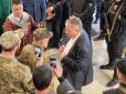 Хіти тижня. Жага помсти: Сотні патріотів заблокували роботу столичного “Мегамаркету” (фото, відео)