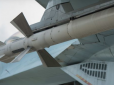 Окупанти ракетами обстріляли Нікополь на Дніпропетровщині, людей закликали перебувати в укриттях