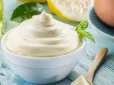 Смакота! Рецепт майонезу без яєць для заправки салатів із цікавим основним компонентом
