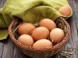 Цей простий трюк допоможе швидко почистити яйця: Шкарлупа злетить за секунди!