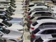 У лютому українці купили майже 11 тис. бензинових авто: Ось які моделі обирали