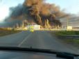 Діпстрайки знов долетіли до Уралу: Вибухи та пожежі на НПЗ у Пермі та заводі 