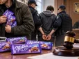 Киянин викрав з магазину партію шоколадок Milka і одразу продав вдвічі дешевше біля метро​. Як злодюжці вдалося уникнути кримінального  покарання